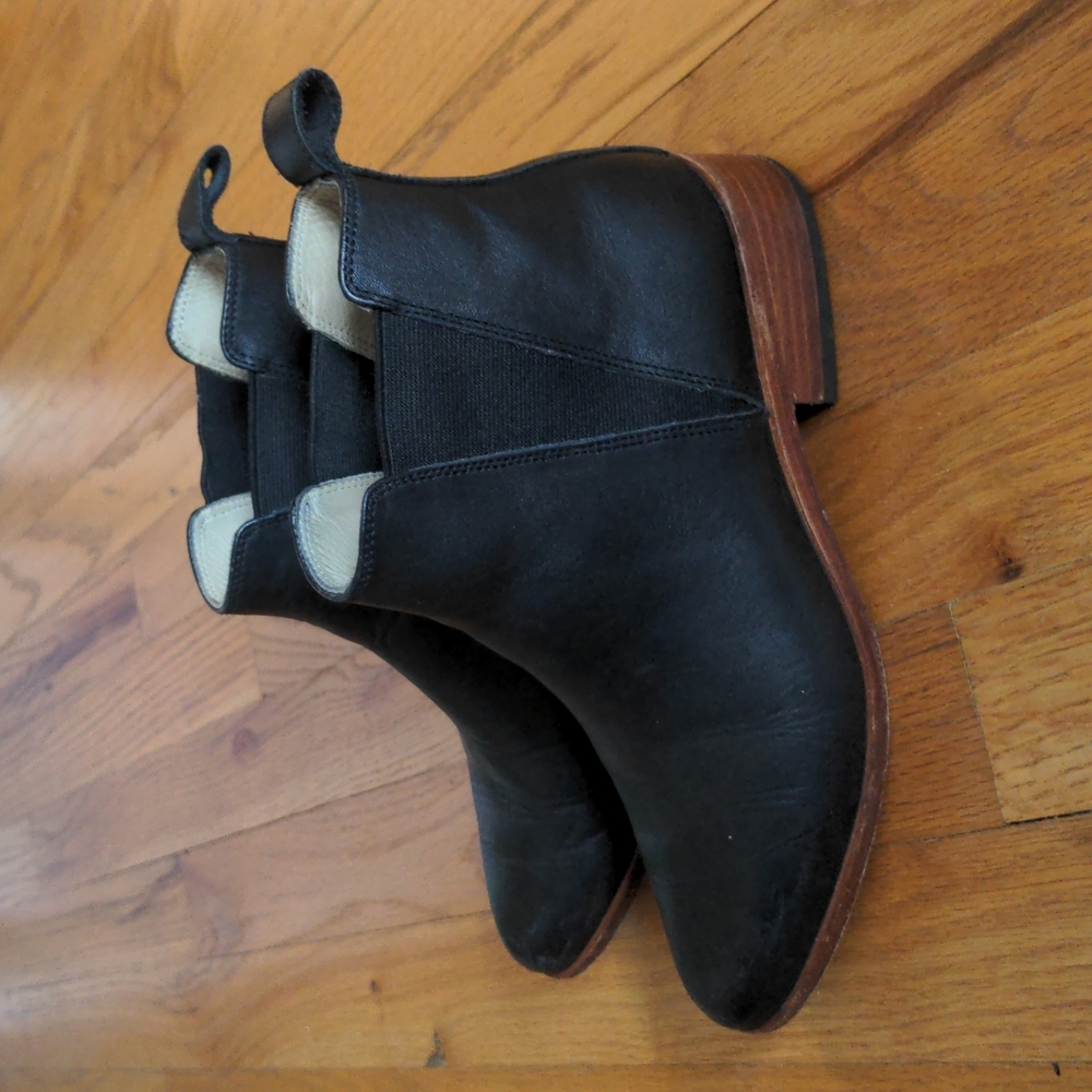 Nisolo Chelsea Boots